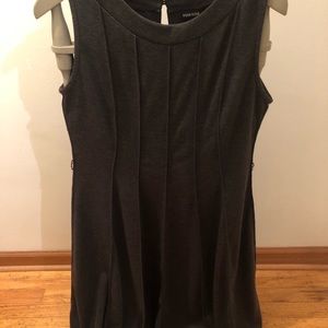 Voir Voir women’s sleeveless dress